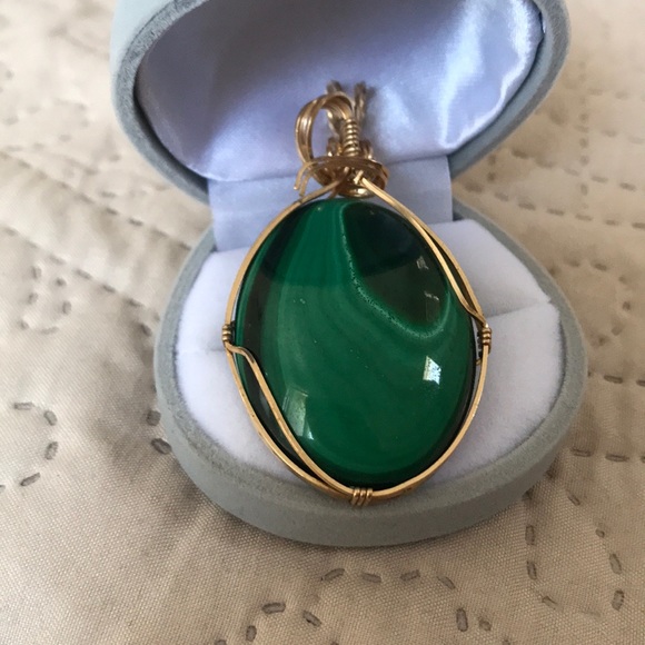 14k gold Jewelry - Beautiful heavy 14 karat gold and malachite